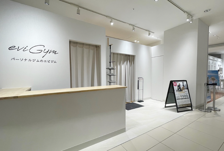 eviGYM 新宿店