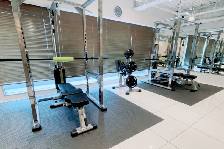 e-stretch 心斎橋店